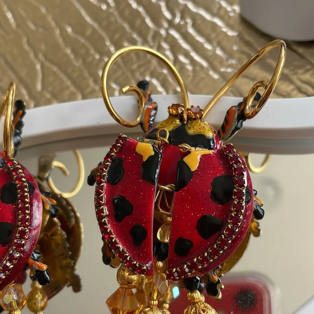 🐞HP🐞Lunch At The Ritz “CUTE AS A BUG”Ladybug HUGE Clip On Earrings - Picture 6 of 10